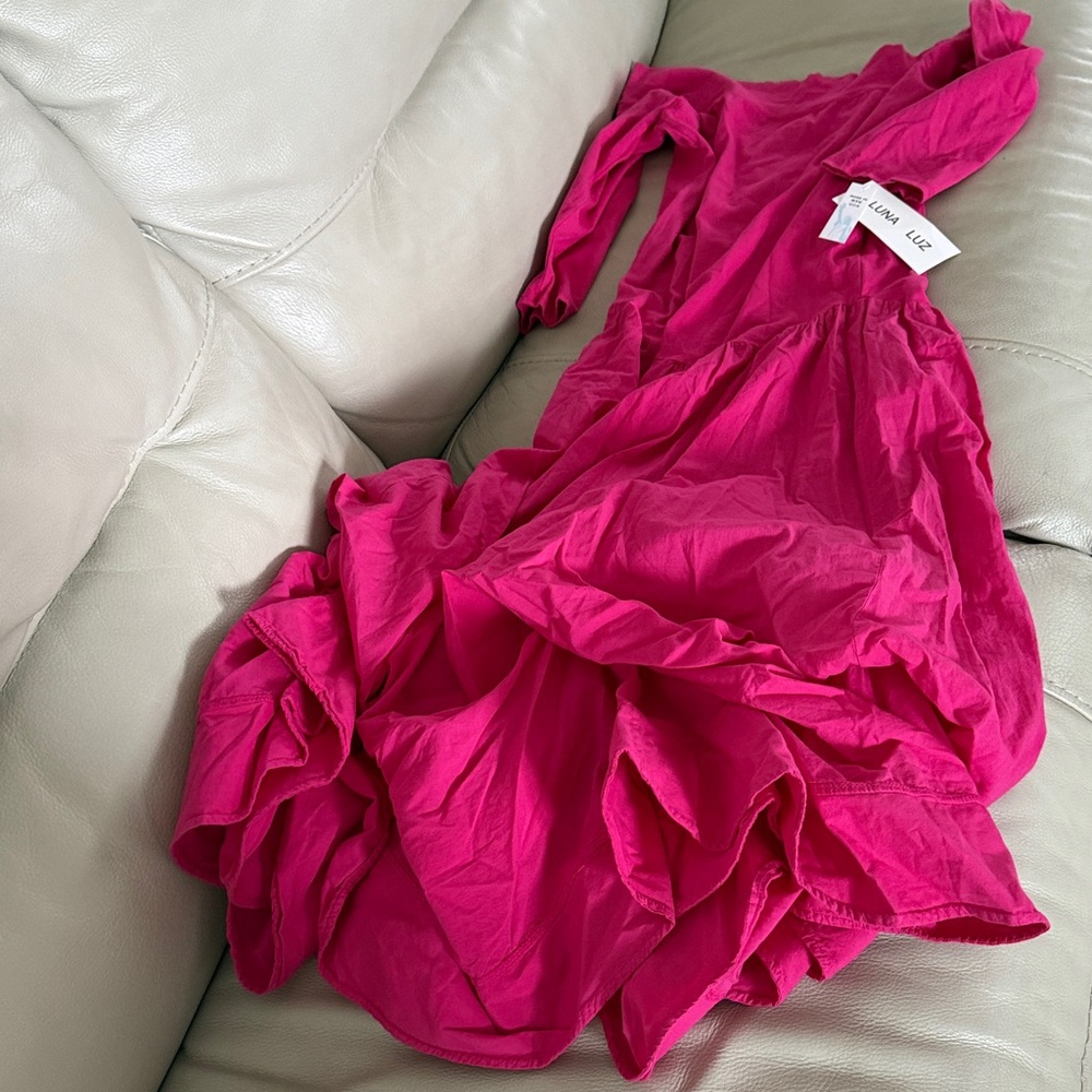 Luna Luz Vibrant Pink Long Sleeve Dress with bubble skirt